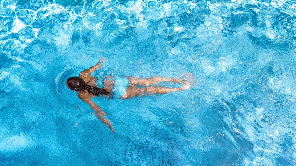 Is chlorine good for your skin? 