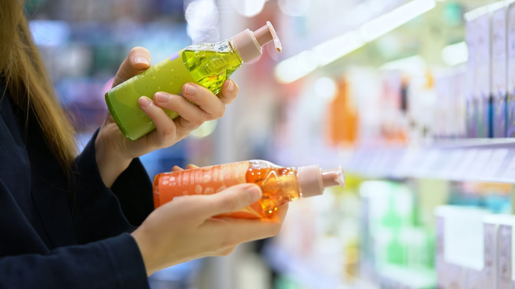 what is clarifying shampoo