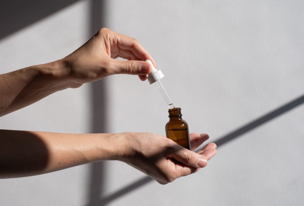 a bottle of the best oil for face wrinkles