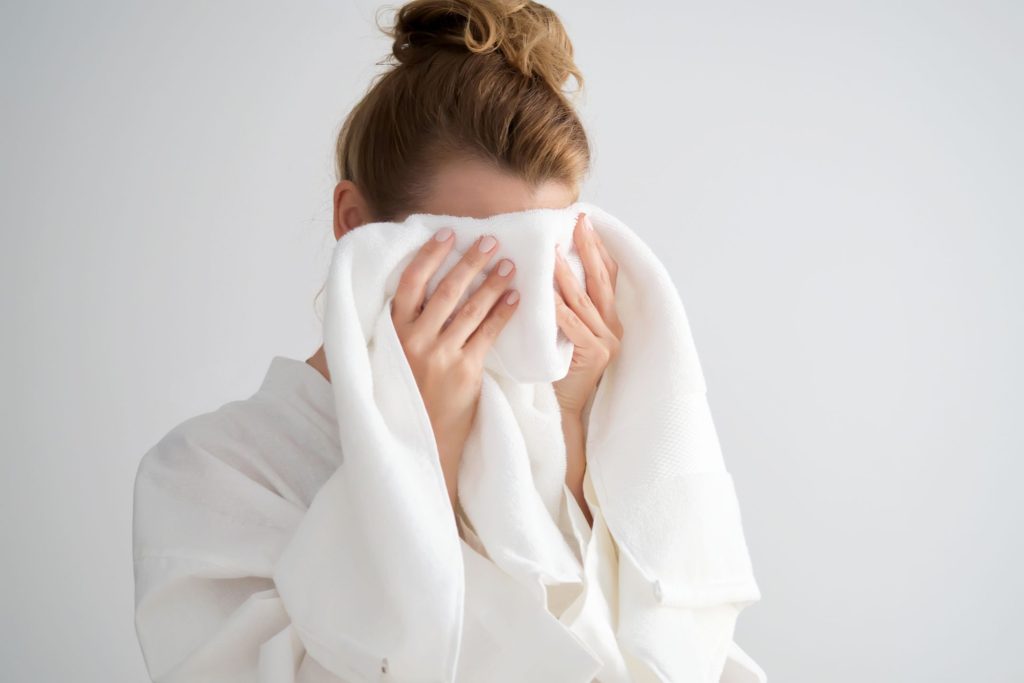 how to treat sebaceous filaments right